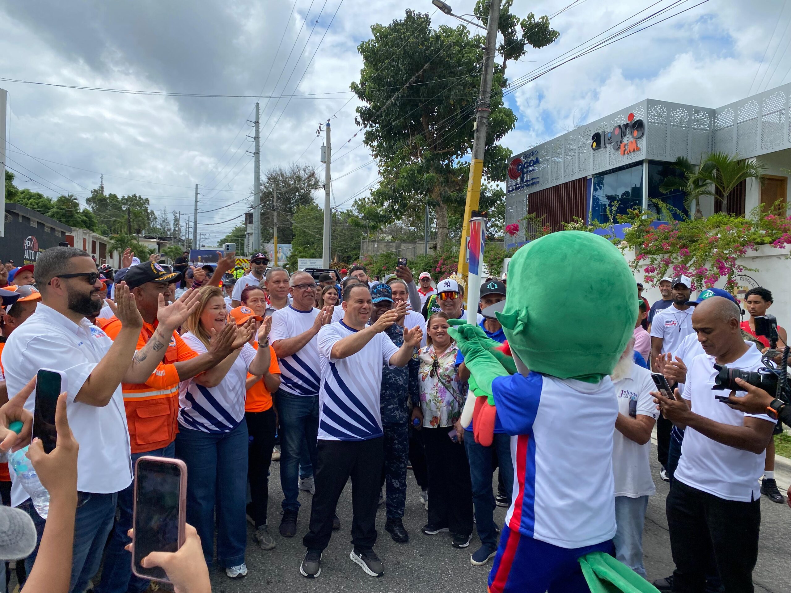 RECIBIMIENTO DE LA ANTORCHA OLÍMPICA DE LOS JUEGOS CENTROAMERICANOS Y DEL CARIBE